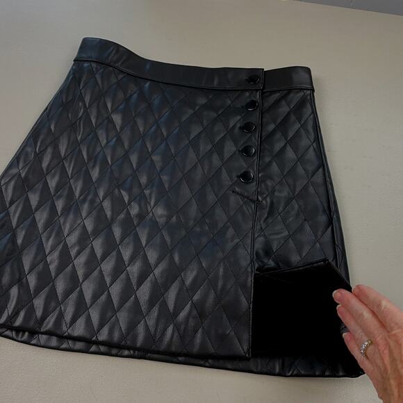 Zara Faux Leather Mini Skirt Women Small Black Quilted A Line Retro Y2K Pleather - Picture 2 of 12